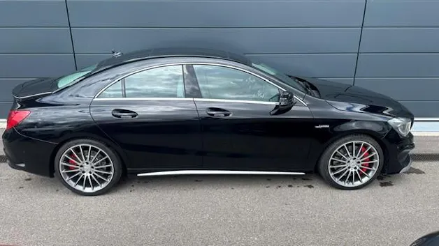 Mercedes-Benz CLA 45 AMG 4Matic Speedshift
