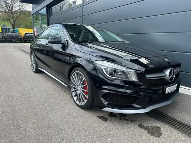 Mercedes-Benz CLA 45 AMG 4Matic Speedshift
