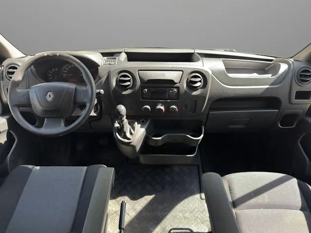 Renault Master T35 2.3dCi 130 L3H3