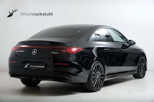 Mercedes-Benz CLA 220 4Matic 7G-DCT