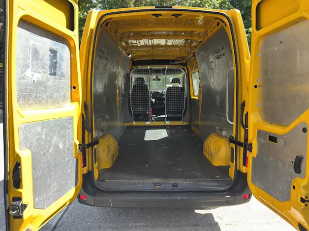 Renault Master T35 2.3dCi 130 L3H2