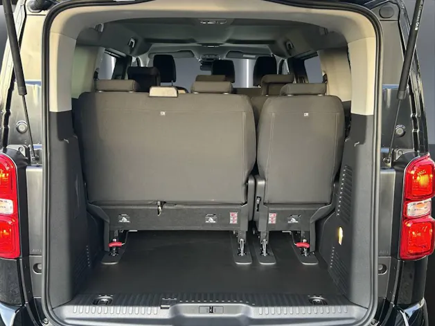 Peugeot Traveller 2.0 BlueHDi Business Standard EAT8