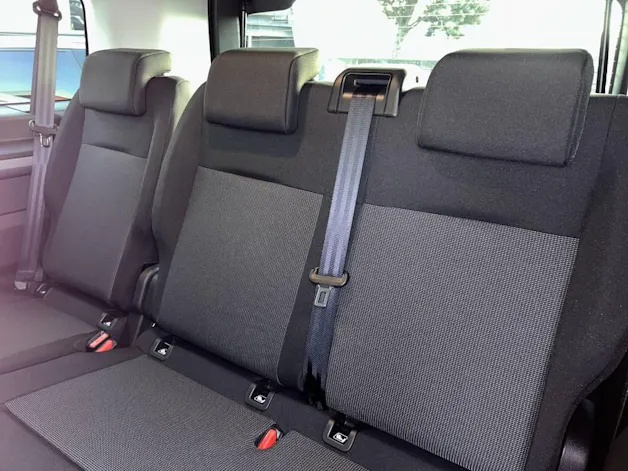 Peugeot Traveller 2.0 BlueHDi Business Standard EAT8