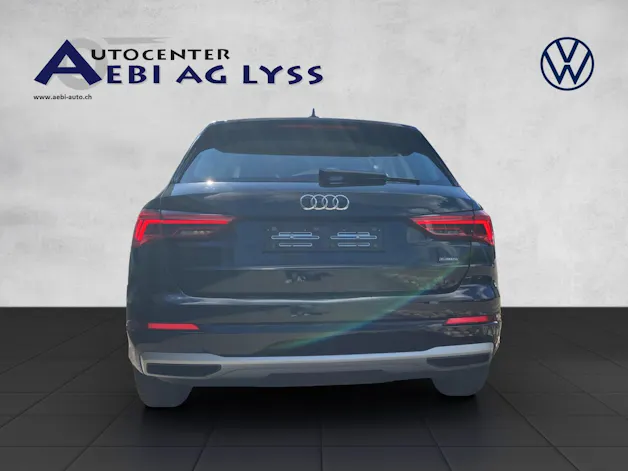 Audi Q3 40 TFSI advanced quattro S-tronic