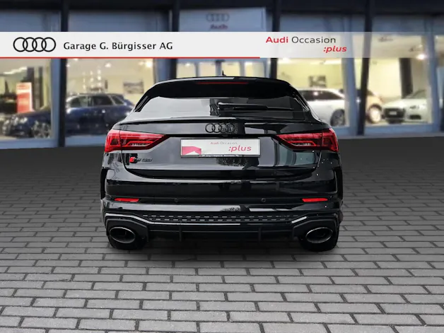Audi RS Q3 Sportback quattro S tronic Mythosschwarz Metallic
