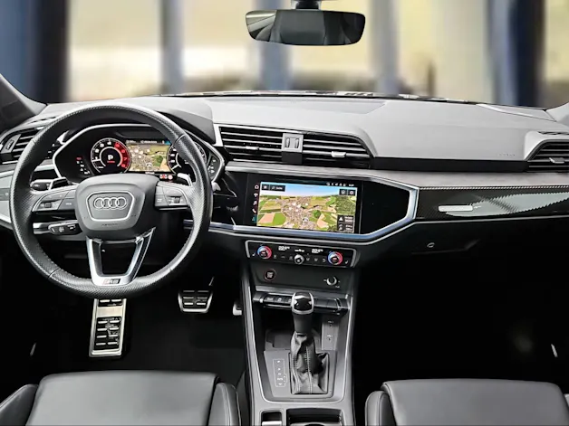 Audi RS Q3 Sportback quattro S tronic Mythosschwarz Metallic