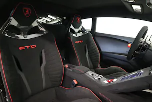 Lamborghini Huracan STO Coupé DCT RWD
