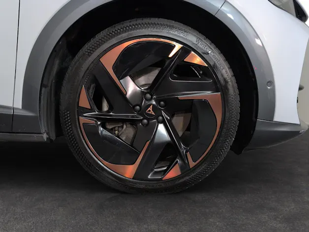 Cupra Tavascan Type 9 77 kWh VZ Adrenaline