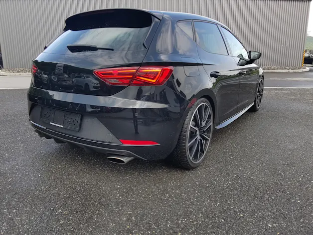 SEAT Leon 2.0 TSI Cupra 300 DSG