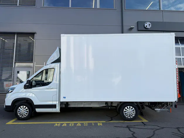 Maxus Deliver 9 2.0D L4 RWD Luxury