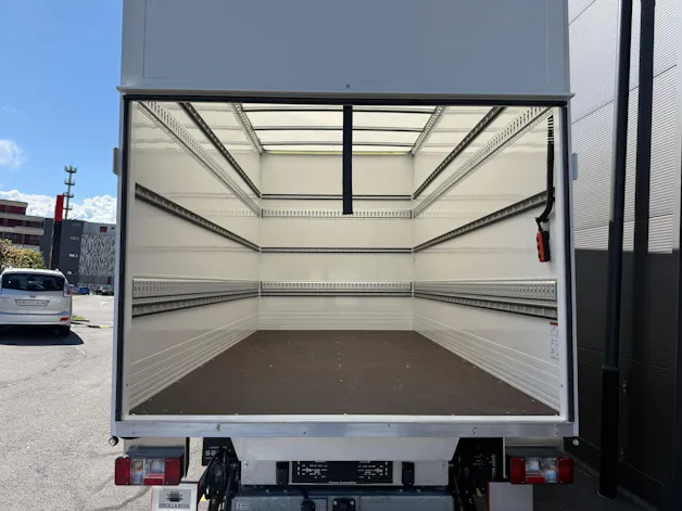 Maxus Deliver 9 2.0D L4 RWD Luxury