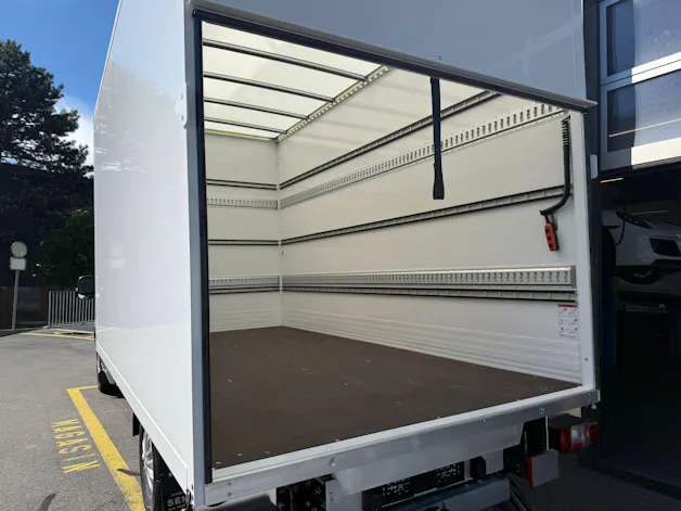 Maxus Deliver 9 2.0D L4 RWD Luxury