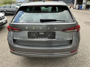 Škoda Octavia Combi 2.0 TSI Ambition DSG 4x4