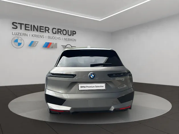 BMW iX xDrive50