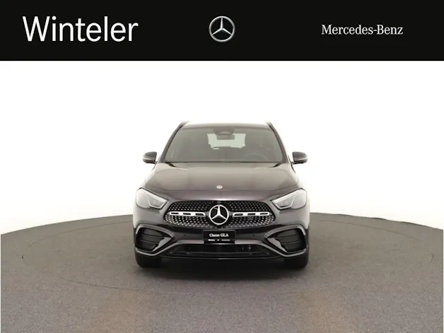 Mercedes-Benz GLA 200 Night Star 7G-D
