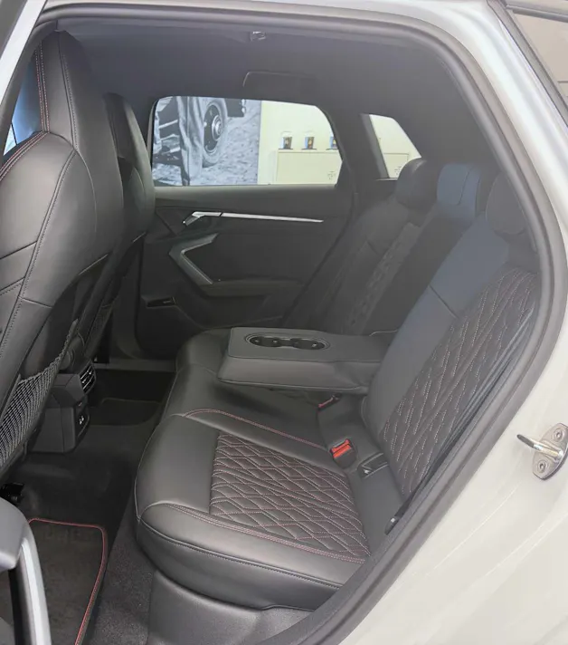 Audi S3 Sportback TFSI quattro S-tronic