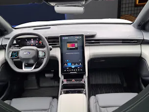 Ford Explorer Extended Range (79 kWh) Premium 4x4 AUTOMAT