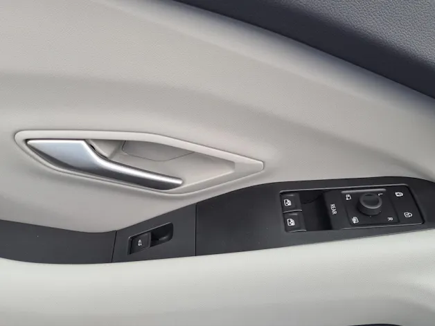 Ford Explorer Extended Range (79 kWh) Premium 4x4 AUTOMAT