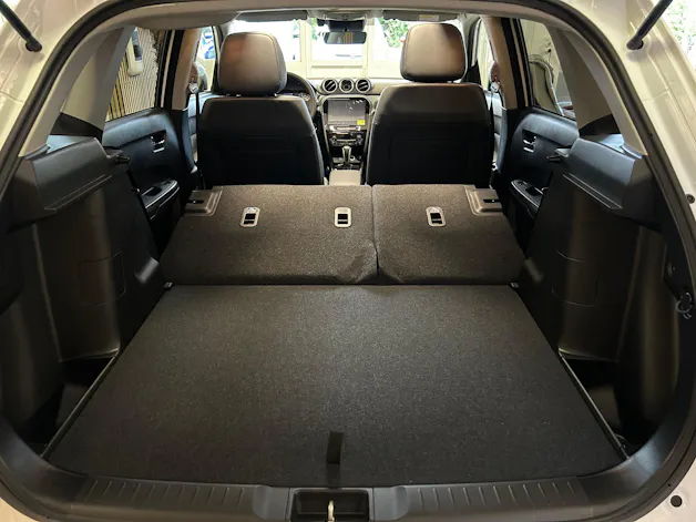 Suzuki Vitara 1.4 T Sakura Top Hybrid 4x4
