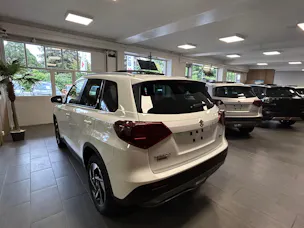 Suzuki Vitara 1.4 T Sakura Top Hybrid 4x4