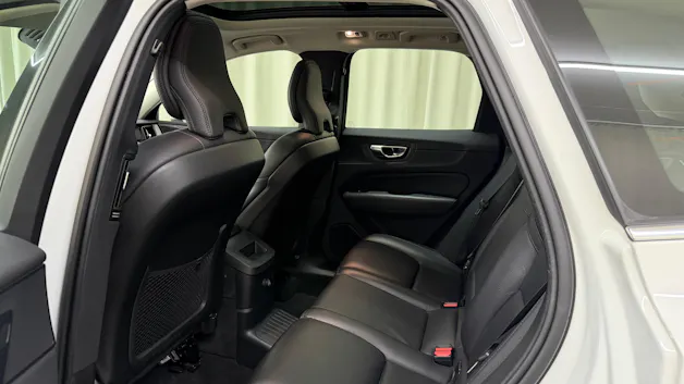 Volvo XC60 T8 eAWD Momentum Geartronic