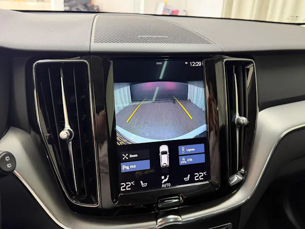 Volvo XC60 T8 eAWD Momentum Geartronic