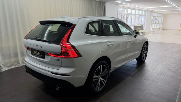 Volvo XC60 T8 eAWD Momentum Geartronic