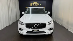 Volvo XC60 T8 eAWD Momentum Geartronic