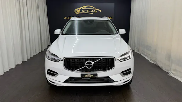 Volvo XC60 T8 eAWD Momentum Geartronic