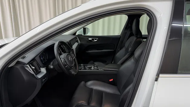Volvo XC60 T8 eAWD Momentum Geartronic