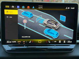 VW T-Roc 1.5 eTSI mHEV R-Line DSG