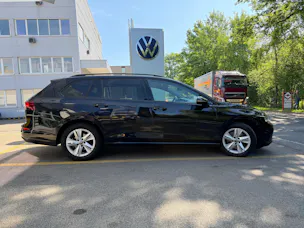 VW Golf 2.0 TDI Life DSG 4Motion