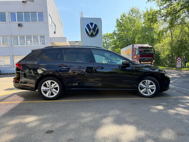 VW Golf 2.0 TDI Life DSG 4Motion