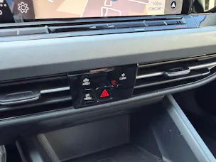 VW Golf 2.0 TDI Life DSG 4Motion
