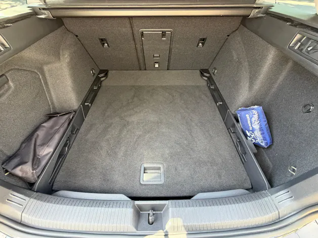 VW Golf 2.0 TDI Life DSG 4Motion