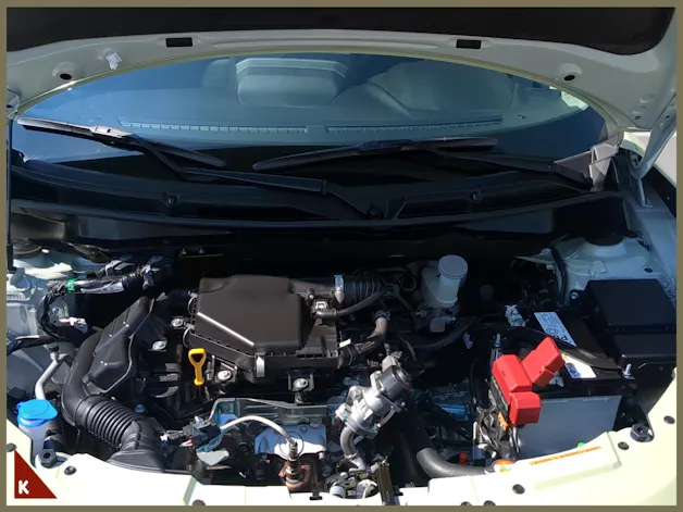 Suzuki Swift 1.2 Sakura Top Hybrid