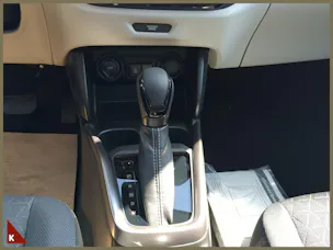 Suzuki Swift 1.2 Sakura Top Hybrid
