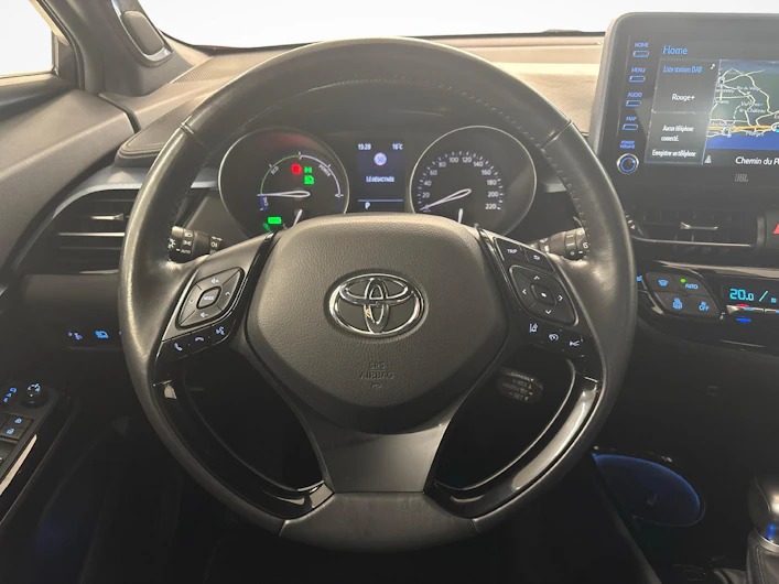 image du véhicule TOYOTA C-HR