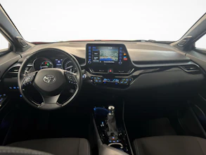 https://vehicle.imgix.net/4308667/f53e8908-cd43-4cf5-b488-9593c68156c1.jpg
