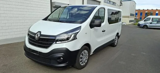 Renault Trafic Passenger Business