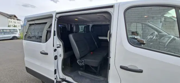 Renault Trafic Passenger Business
