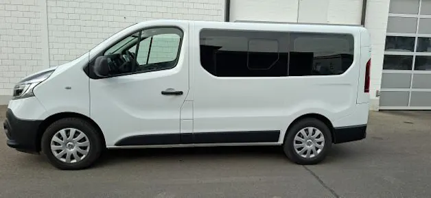 Renault Trafic Passenger Business