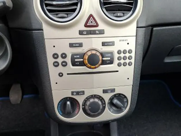 Opel Corsa 1.2 TP Enjoy
