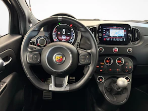 https://vehicle.imgix.net/4308681/448f3be5-160d-4dc3-b074-6489efeb94b4.jpg