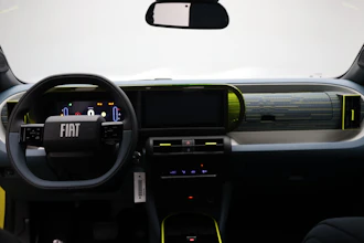 https://vehicle.imgix.net/4308693/9df39bdb-fa29-4e0f-ae1f-0cb2e818305b.JPG