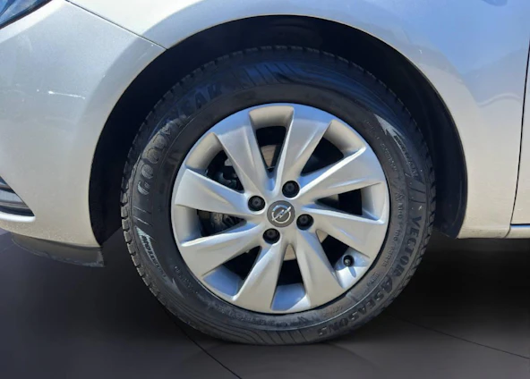 Fahrzeugbild 8 Fahrzeugbild 8