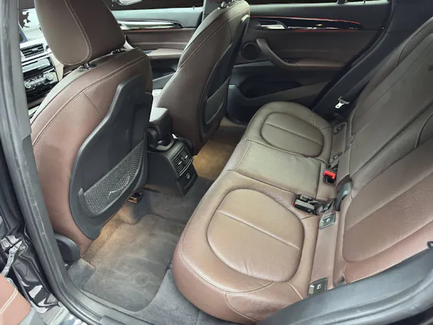 BMW X1 20i xDrive SAG