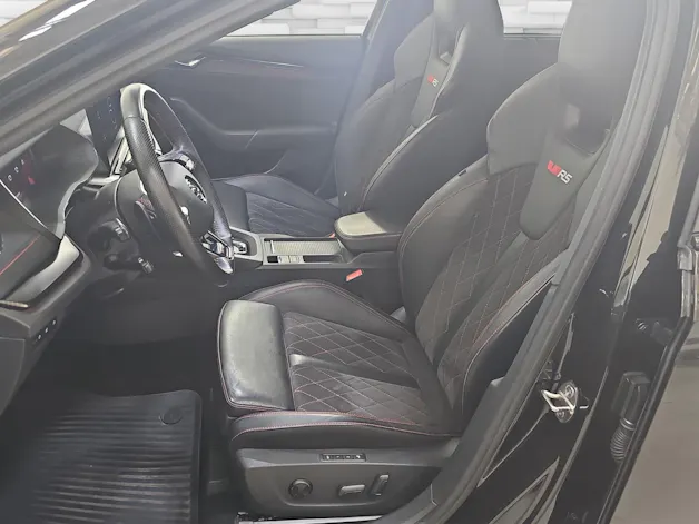 Škoda Octavia Combi 2.0 TSI RS DSG