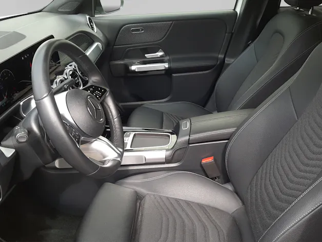 Mercedes-Benz GLB 220 d 4matic
