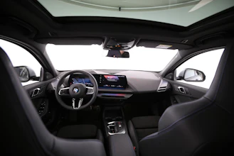 https://vehicle.imgix.net/4308833/e010b577-2df8-48ba-a9fe-2bf946d4a307.jpg